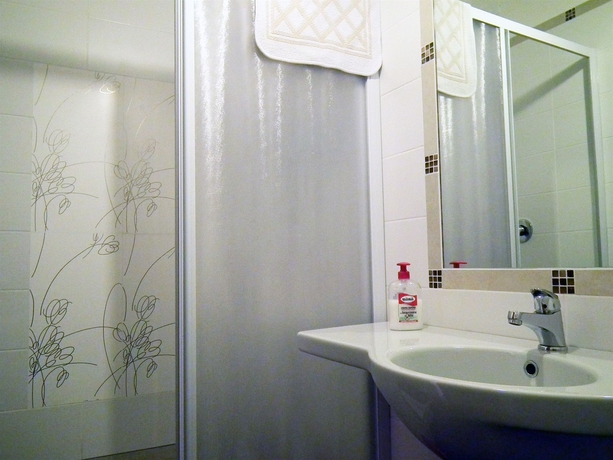 Imagen de la habitación del B&B Anthony Guesthouse. Foto 13