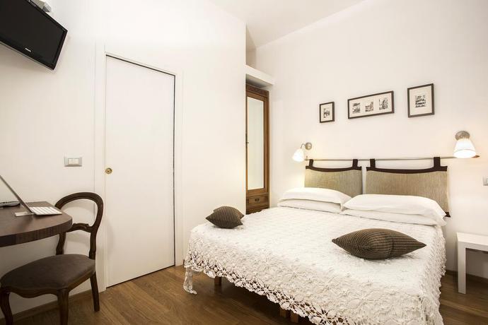 Imagen de la habitación del B&B Arco Del Lauro Bed and Breakfast. Foto 3