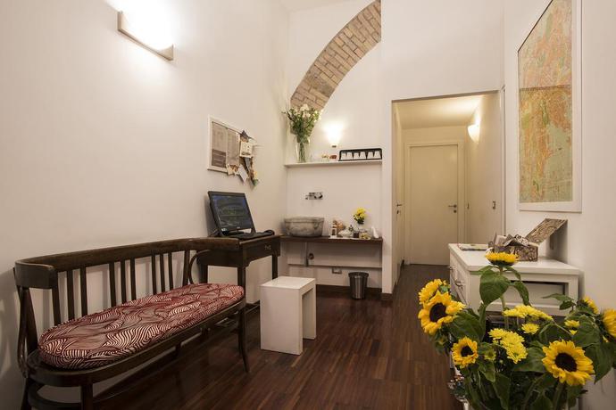 Imagen de los interiores del B&B Arco Del Lauro Bed and Breakfast. Foto 5