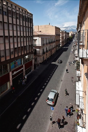 Imagen de los exteriores del B&B B and B Alba. Foto 10