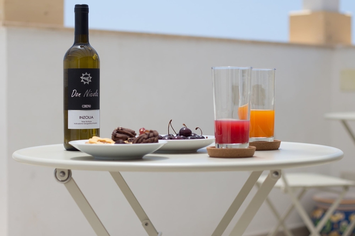 Imagen del bar/restaurante del B&B Baglio Santa Croce. Foto 3