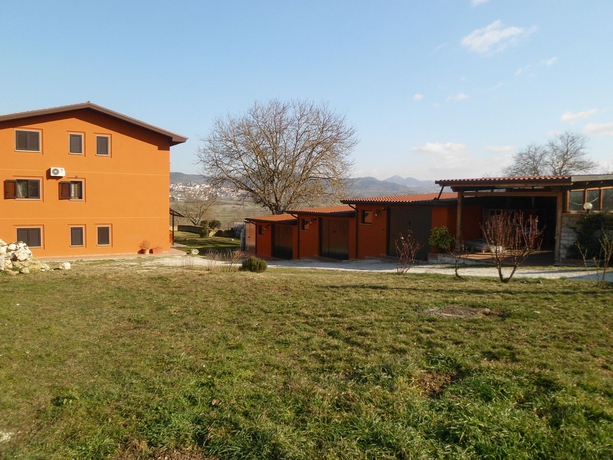 Imagen de los exteriores del B&B B&B Forconensis. Foto 13