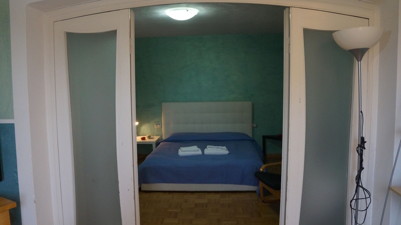 Imagen de la habitación del B&B B&B Zaffiro Blu Airport. Foto 16