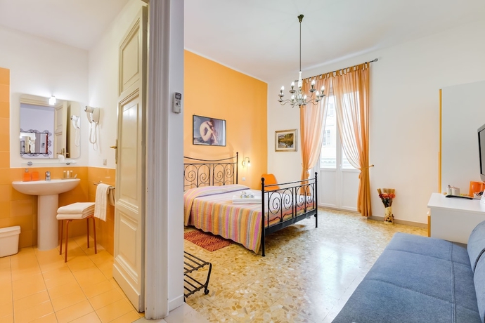 Imagen de la habitación del B&B Bandb 2 Passi Al Colosseo. Foto 17