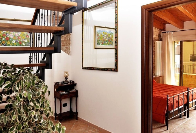 Imagen de los interiores del B&B Bandb Antica Interamnia. Foto 17