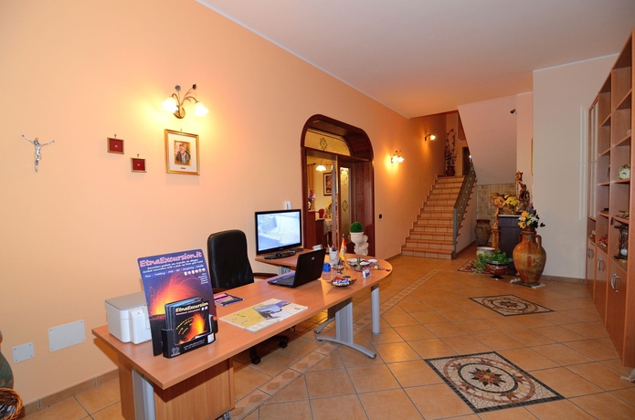 Imagen de los interiores del B&B Bandb Dimora Dell'etna. Foto 14