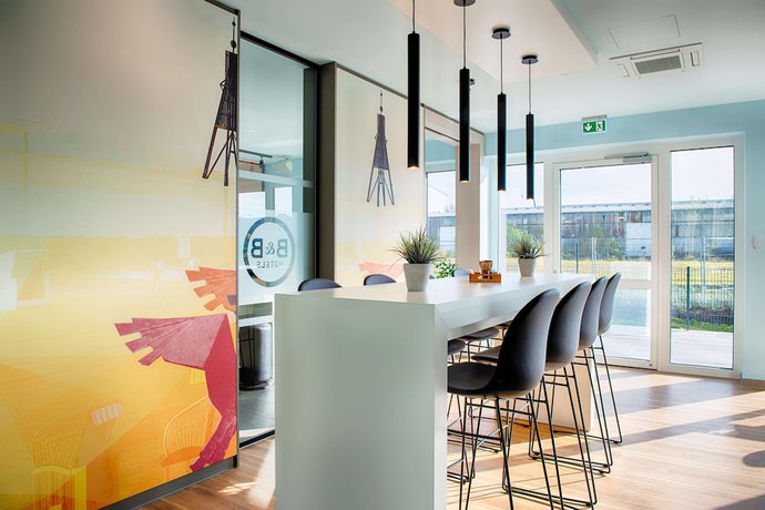 Imagen del bar/restaurante del B&B Bandb Hotel Cuxhaven. Foto 2