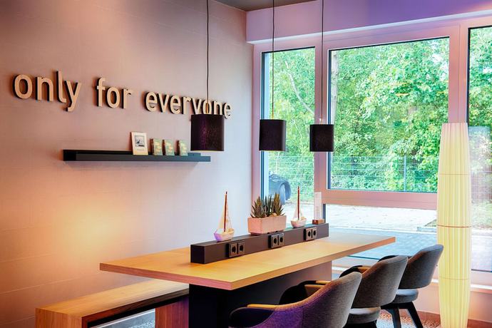 Imagen de los interiores del B&B Bandb Hotel Cuxhaven. Foto 12