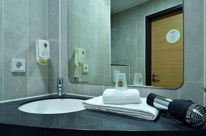 Imagen de la habitación del B&B Bandb Hotel Köln-ehrenfeld. Foto 6