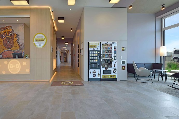 Imagen de los interiores del B&B Bandb Hotel Köln-ehrenfeld. Foto 17