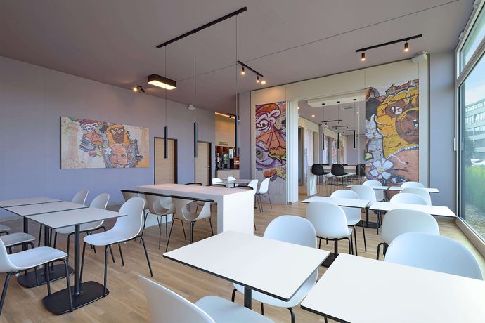 Imagen del bar/restaurante del B&B Bandb Hotel Köln-ehrenfeld. Foto 4