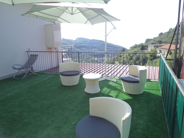 Imagen de los exteriores del B&B Bandb Puntaferano. Foto 6