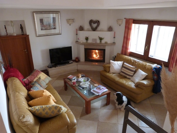Imagen de los interiores del B&B Bandb Trullo Casa Rosa. Foto 19