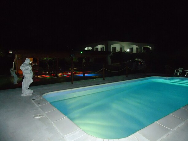 Imagen de la piscina del B&B Bandb Villa Giada. Foto 36