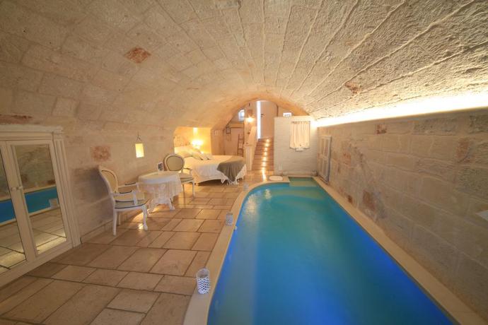 Imagen de la piscina del B&B Bellavista Suites. Foto 11