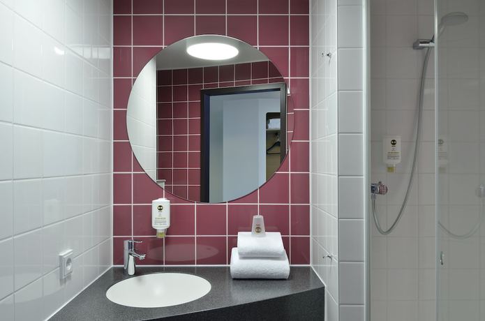 Imagen de la habitación del B&B Berlin Alexanderplatz. Foto 15