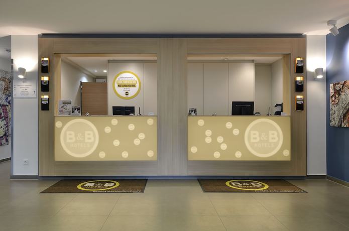 Imagen de los interiores del B&B Berlin Alexanderplatz. Foto 19