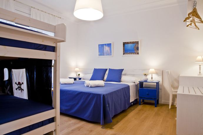 Imagen de la habitación del B&B Blue Barcelona. Foto 2