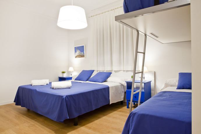 Imagen de la habitación del B&B Blue Barcelona. Foto 14