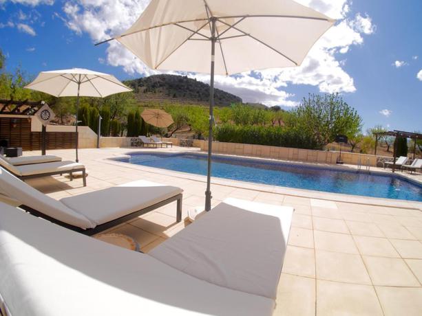 Imagen de la piscina del B&B Boutique Casa Clavi. Foto 10