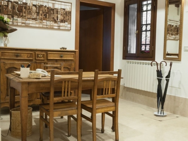 Imagen del bar/restaurante del B&B Ca San Trovaso. Foto 6
