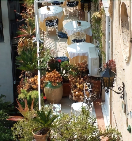 Imagen del bar/restaurante del B&B Casa Raffaele Conforti. Foto 5