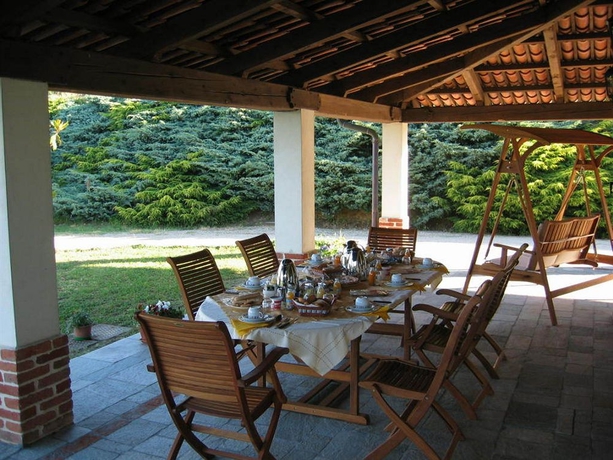 Imagen del bar/restaurante del B&B Cascina Bellavista. Foto 2