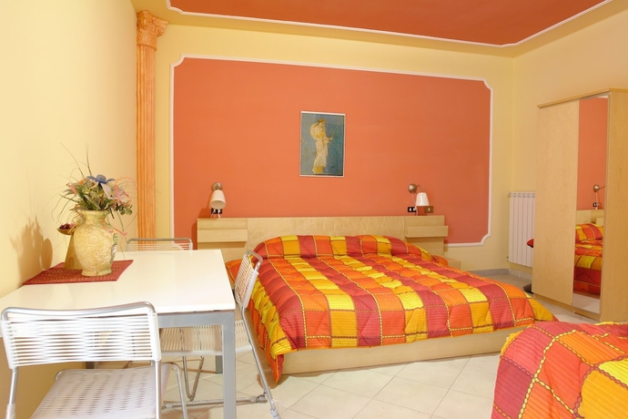 Imagen de la habitación del B&B Cave Canem Pompei. Foto 4
