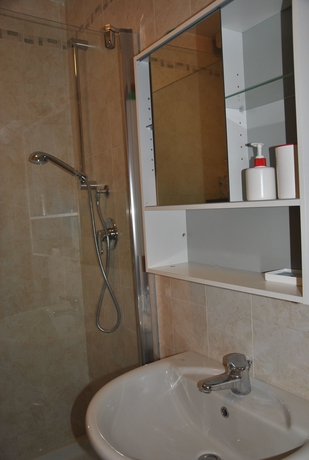 Imagen de la habitación del B&B Central Station, Turín. Foto 6