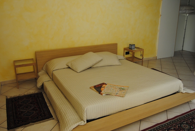 Imagen de la habitación del B&B Central Station, Turín. Foto 8