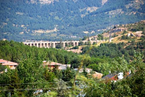 Imagen de los exteriores del B&B Concha, Becerril de la Sierra. Foto 11