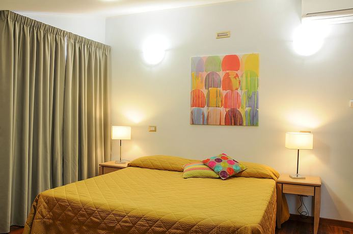 Imagen de la habitación del B&B Domus Traiani. Foto 11