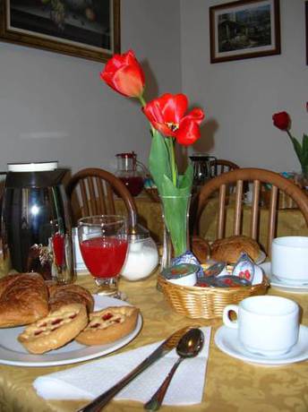 Imagen del bar/restaurante del B&B Emanuela. Foto 2