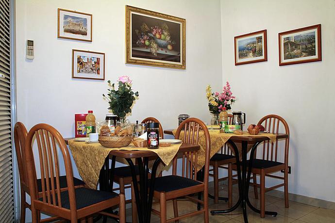 Imagen del bar/restaurante del B&B Emanuela, Roma. Foto 3