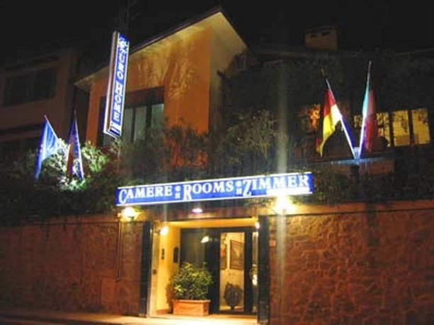 Imagen de los exteriores del B&B Eurohome. Foto 13