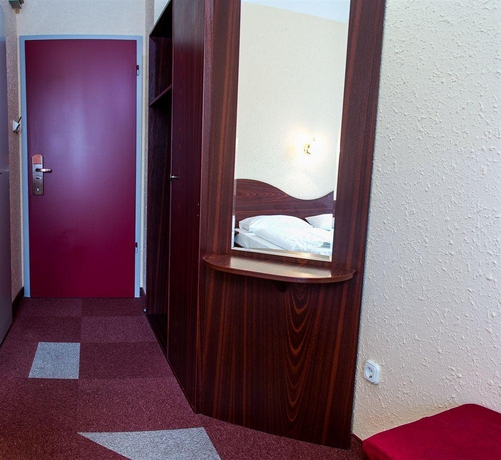 Imagen general del B&B FREE PARKING, FREE BREAKFAST, only 15 minutes to City Center. Foto 1