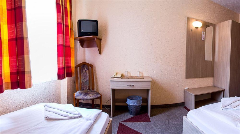 Imagen general del B&B FREE PARKING, FREE BREAKFAST, only 15 minutes to City Center. Foto 9