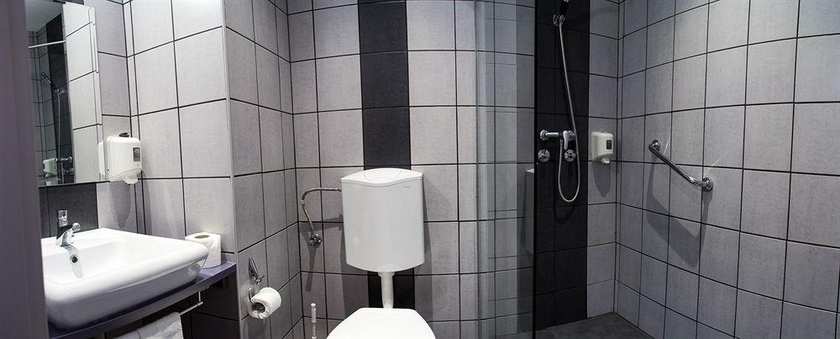 Imagen general del B&B FREE PARKING, FREE BREAKFAST, only 15 minutes to City Center. Foto 10