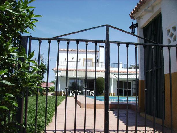 Imagen de los exteriores del B&B Finca La Luz. Foto 11