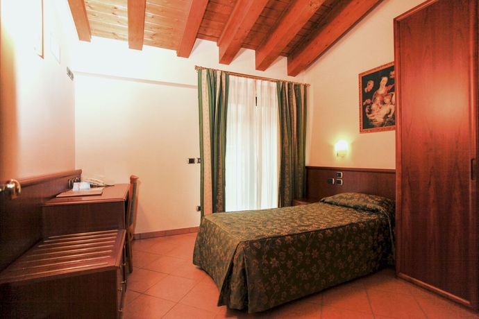 Imagen de la habitación del B&B Garda Family House. Foto 2