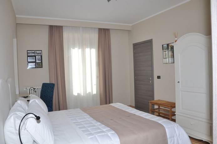 Imagen general del B&B Gi&agrave; Sera Bed and Breakfast. Foto 1