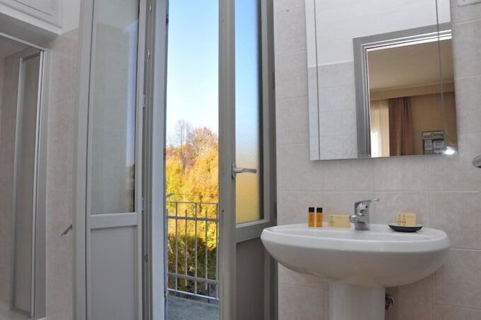 Imagen de la habitación del B&B Gi&agrave; Sera Bed and Breakfast. Foto 18