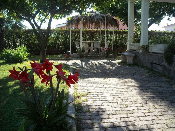 Imagen de los exteriores del B&B Giardino Degli Aranci B B. Foto 6