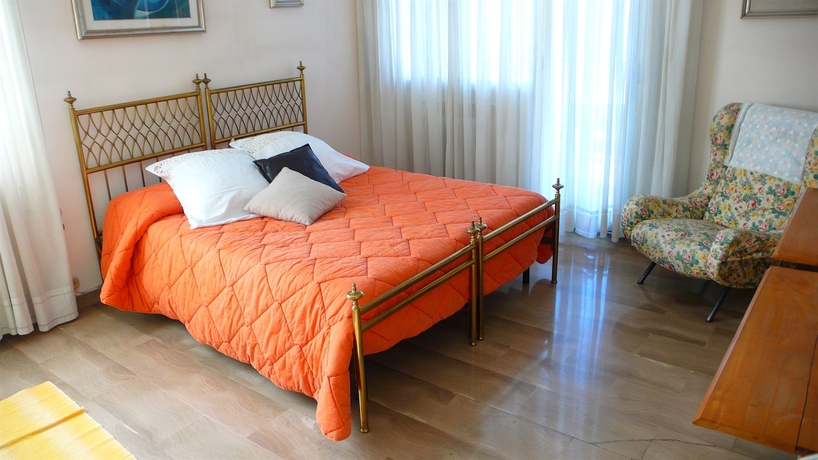Imagen de la habitación del B&B Guest House Train Station. Foto 3