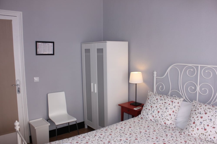 Imagen de la habitación del B&B Hi Valencia Cánovas. Foto 16