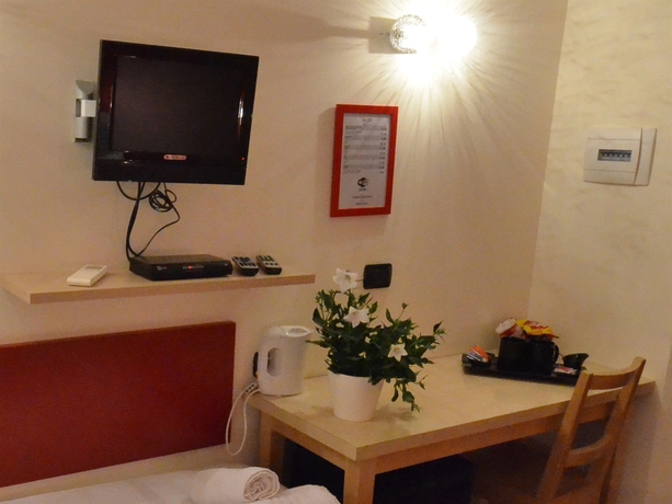 Imagen de la habitación del B&B Holiday A San Pietro. Foto 12