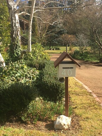 Imagen de los exteriores del B&B Hollyhock, Macedon. Foto 8