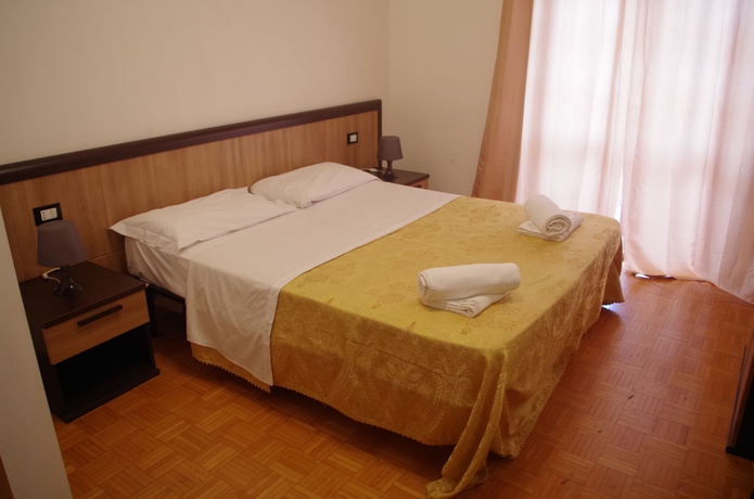 Imagen de la habitación del B&B Hotel Euro Inn. Foto 6