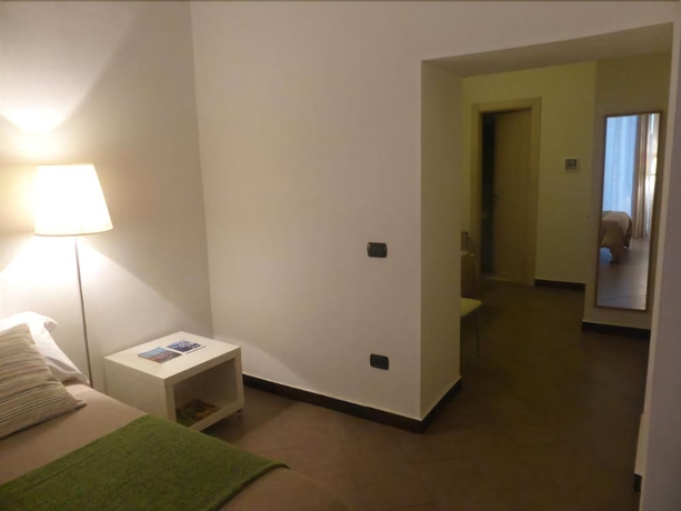Imagen de la habitación del B&B Ibed Napoli. Foto 11