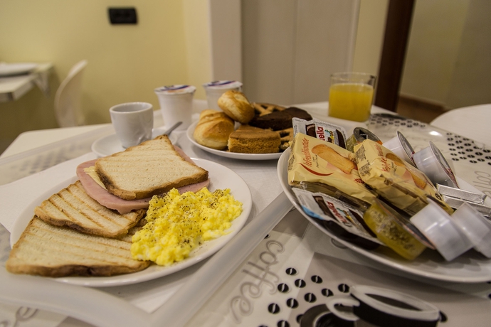 Imagen del bar/restaurante del B&B Il Corso Comfort Rooms. Foto 3